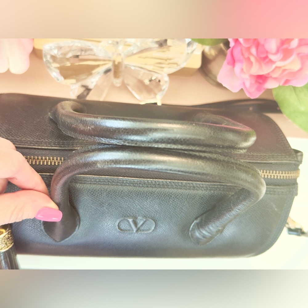 Valentino Garavani Black Leather Boston Bag - Picture 5 of 12